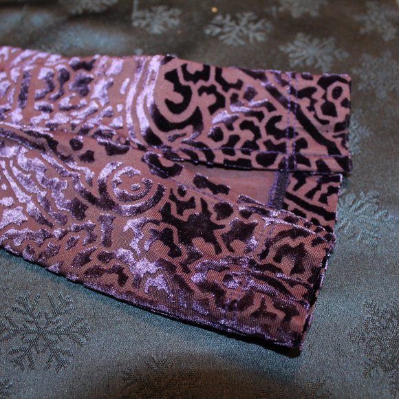 Purple Velvet Paisley translucent button up Blouse Sz M - Picture 5 of 5